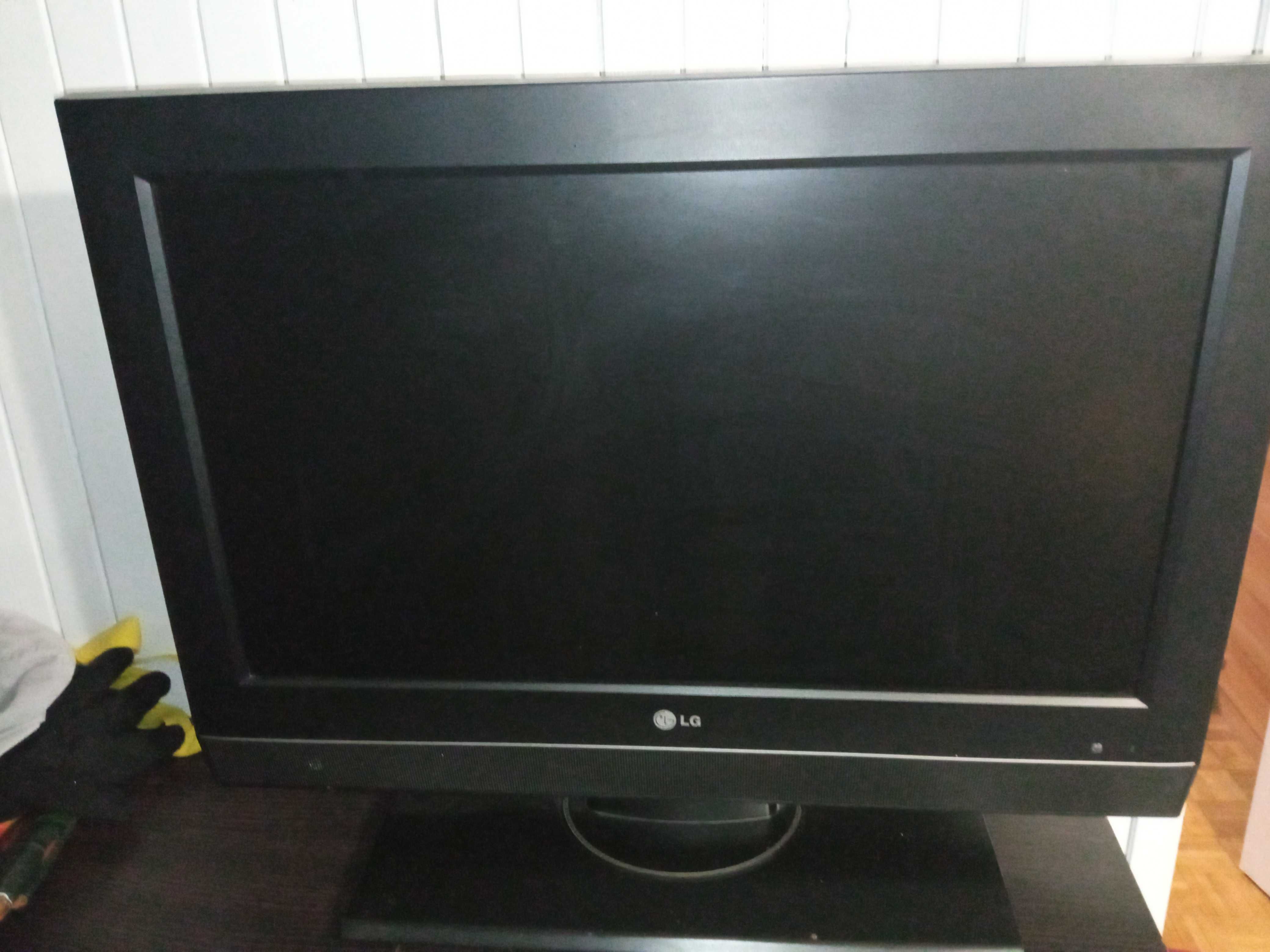 tv lcd  Lg 26LC51