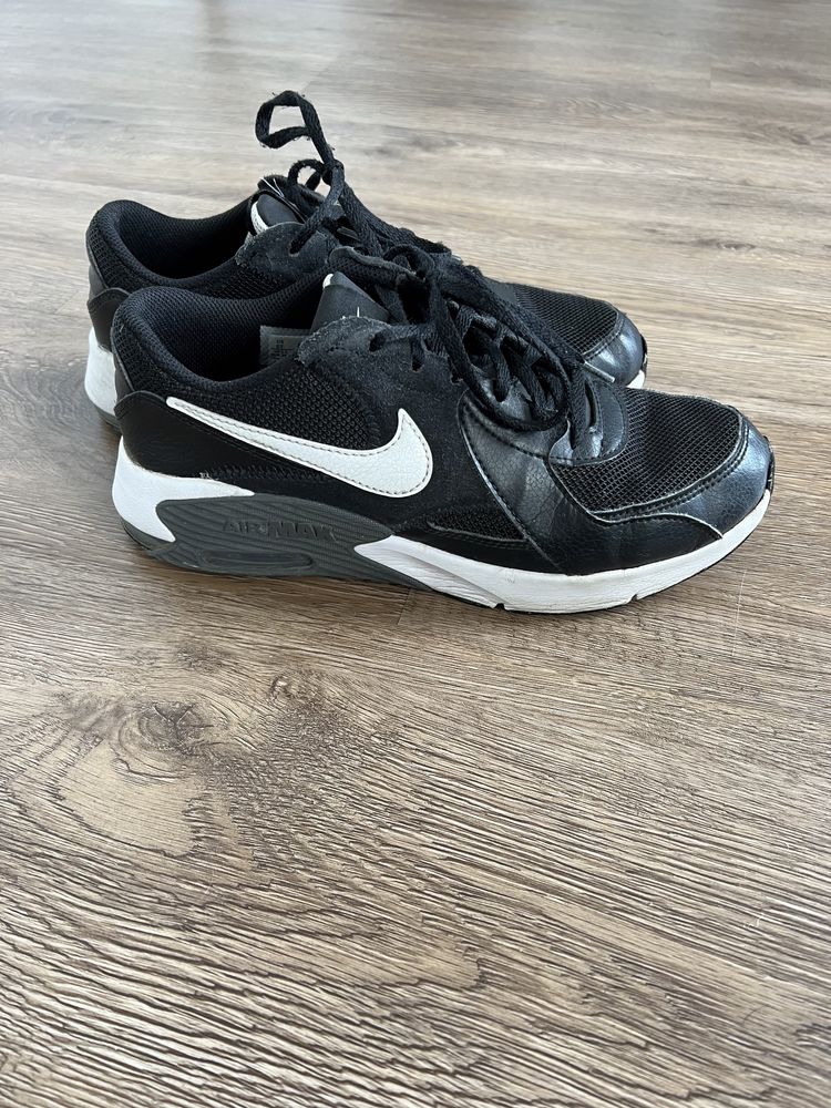 Damskie Nike Air Max Excee rozm. 38,5