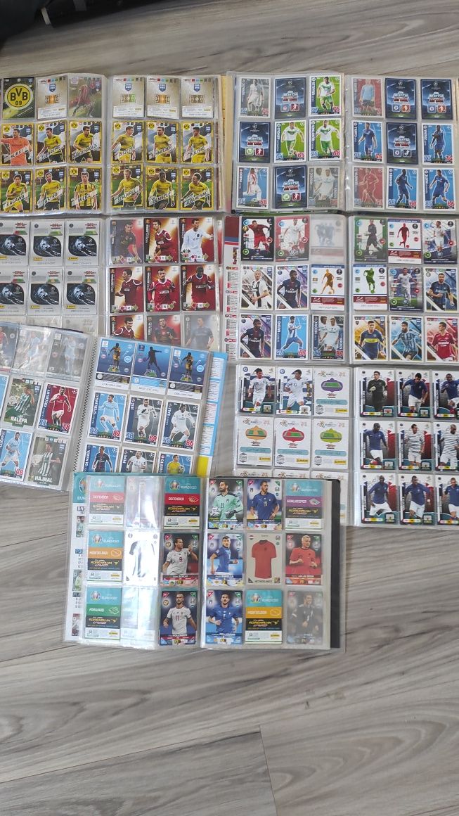 9 albumów panini ponad 1000 kart kolekcjonerskich