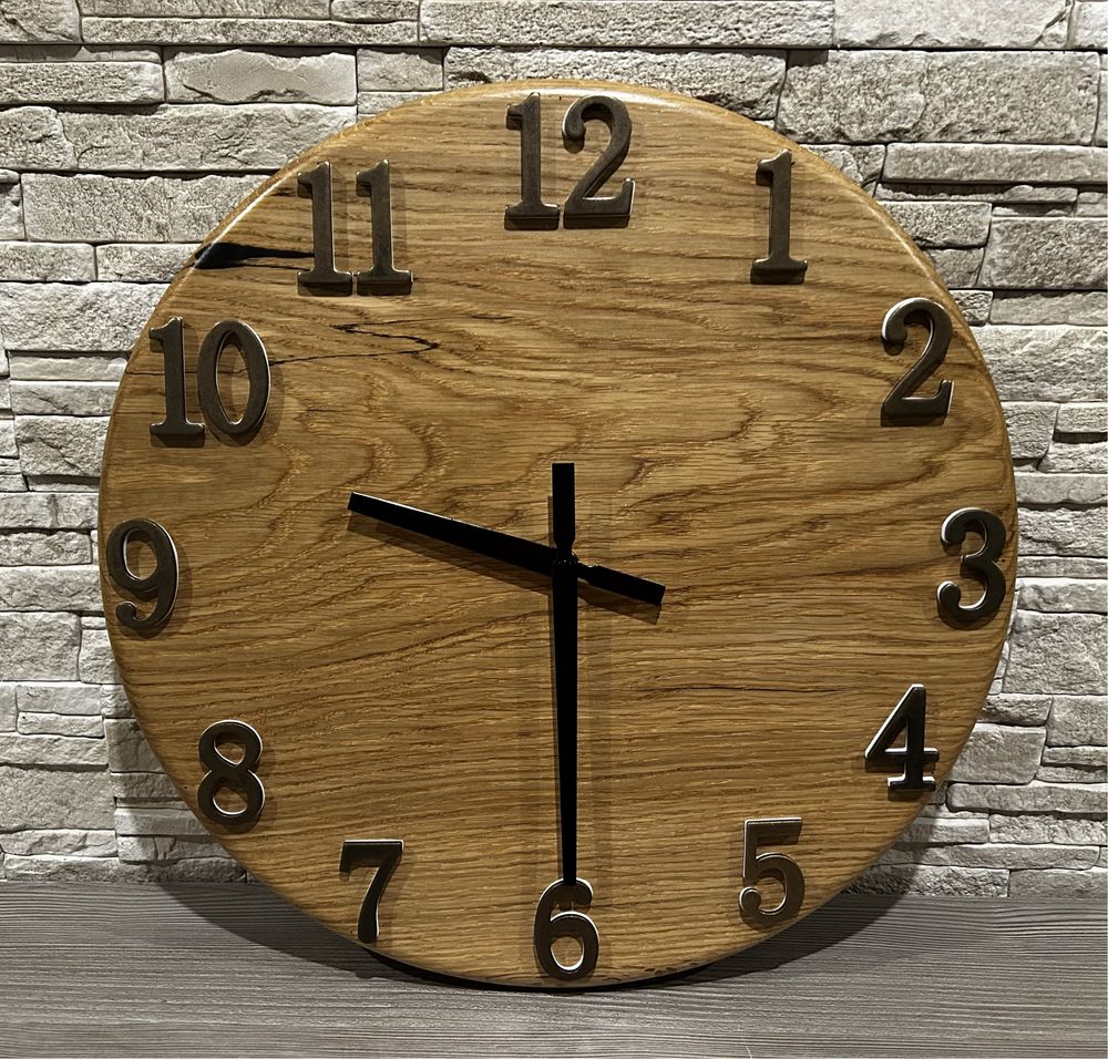 Zegar w stylu loft z drewna dębu o średnicy 40 cm