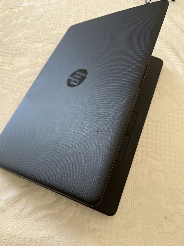 HP NOTEBOOK 15-ra022nia Ecrã 15,6 HD (1366x768)