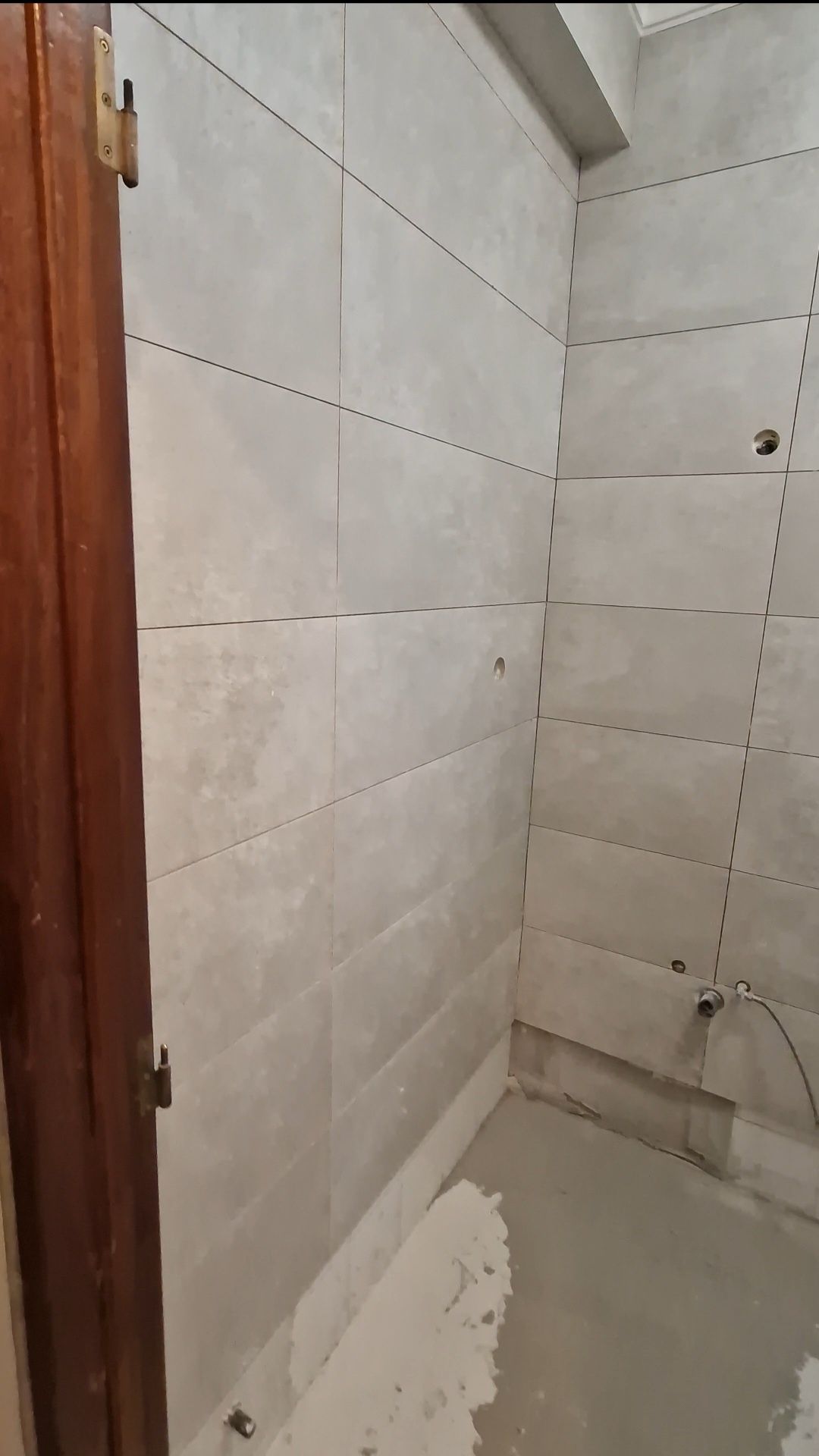 Todo tipo de Ladrilhos, Pinturas, Pladur, Barramentos