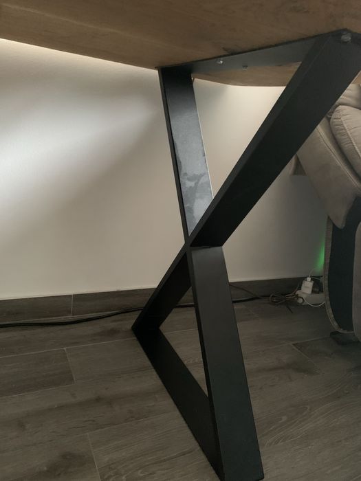 Vendo mesa nova de madeira maciça pinho frances tratado