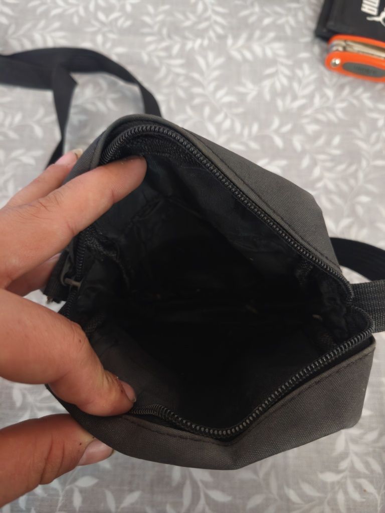 Bolsa da adidas.