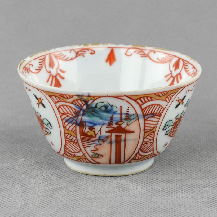 Taça e pires Porcelana China, Qianlong, decorada na Holanda – XVIII