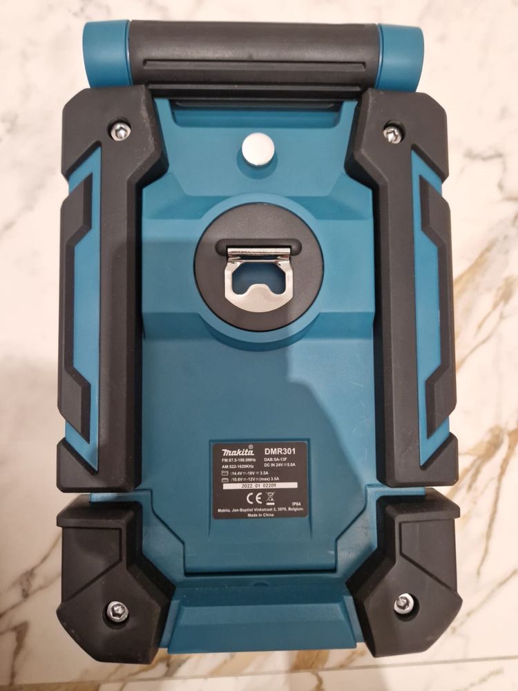 Radio Makita DMR301