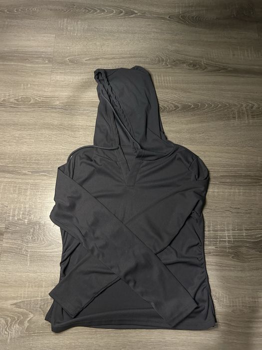 Две женские кофты размер S M