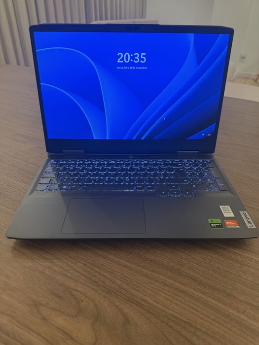 Lenovo Loq 15 Ryzen 7 16 GB RAM 1 TB SSD