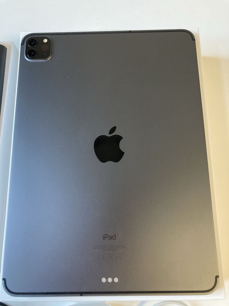 Ipad PRO 11 2gen Wifi Cellular 128GB 2020 + klawiatura folio i mysz