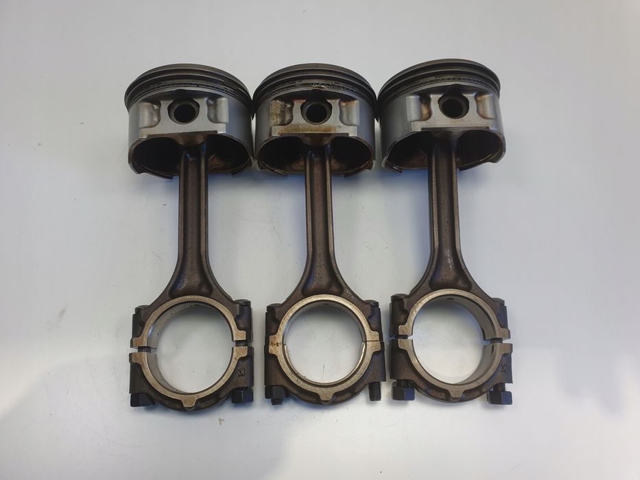 4g18 поршинь з шатуном 1.6 lancer 9 space star 2001-2008 В стандарті