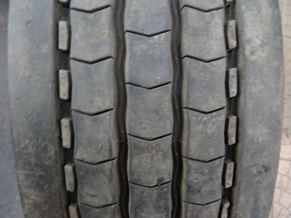 opona 215/75R17.5 MICHELIN X MULTI Z  (500 netto)