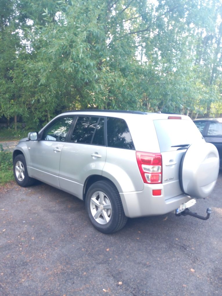 Suzuki Grand Vitara 4X4 1,9 DDiS 130KM