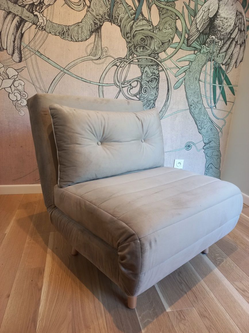 Fotel rozkładany Flic 77 cm . Kolor beżowy