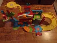 Remiza strażacka z autkiem Tut tut Vtech