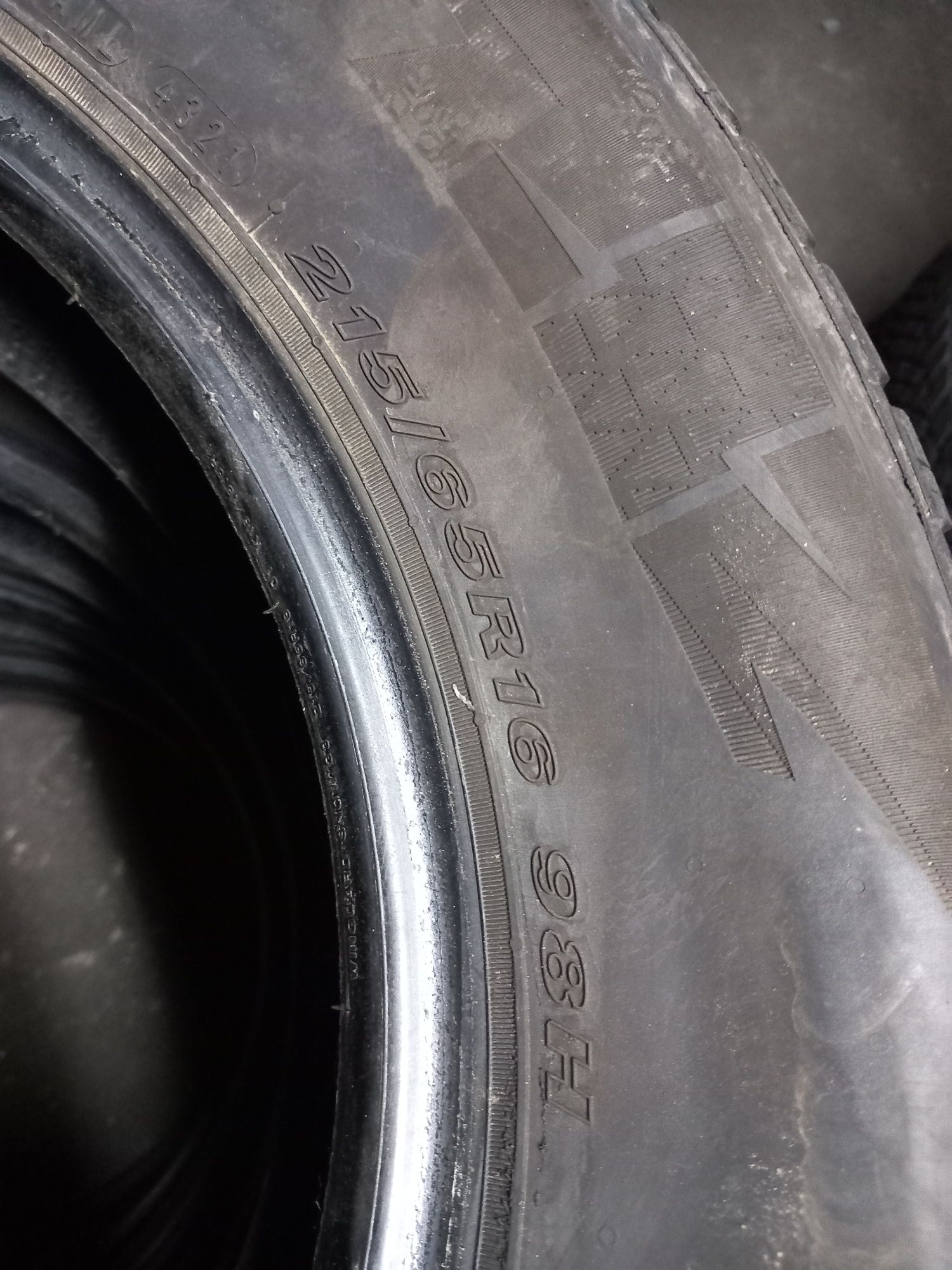 Opony używane 215/65/16 nexen 4x7 mm 2021 rok prod