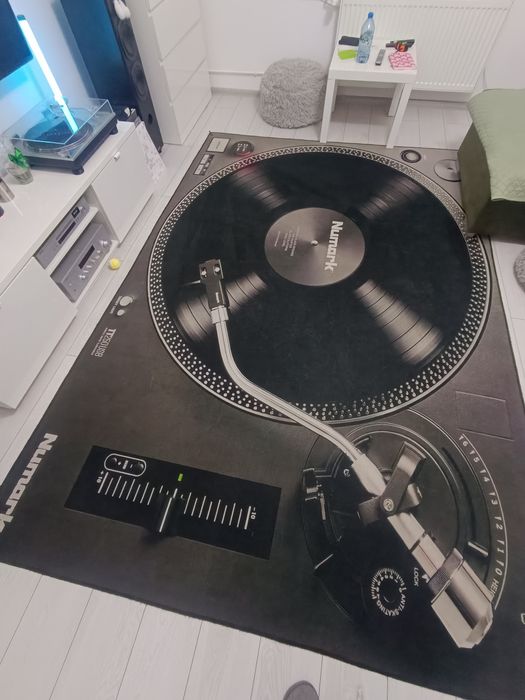 Dywan 2m x 3m Gramofon
