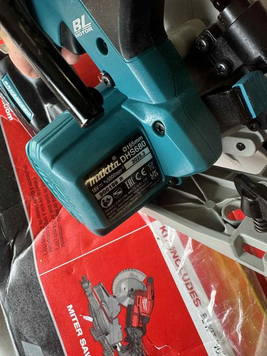 Pilarka Makita DHS680 + Bateria 5.0ah rok 2025