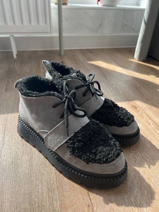 Зимні черевики барашик