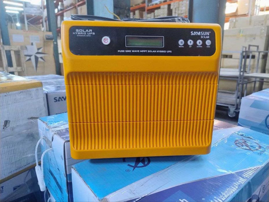 Инвертор Samsun ULTRA Series Hybrid 2500W/24-220V