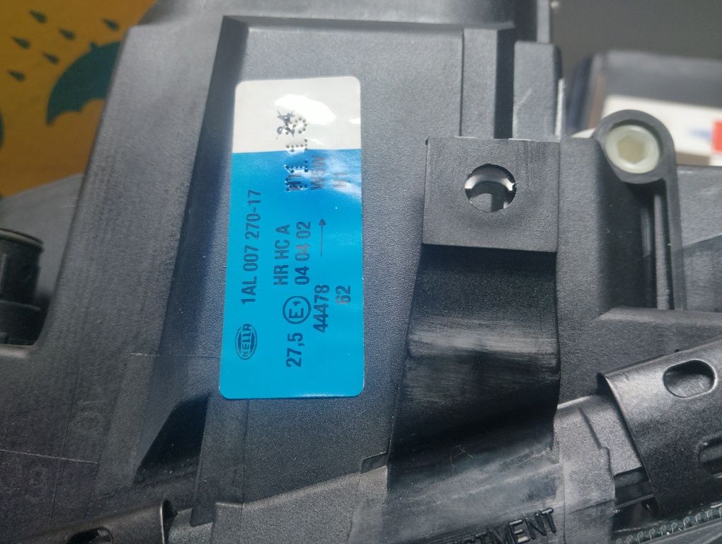 Audi A6 farol esquerdo