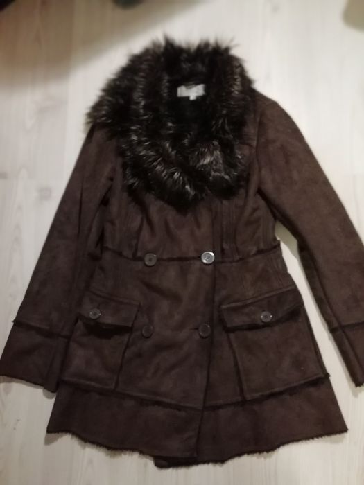 Kozuszek płaszcz z eko zamszu BERSHKA stan idealny