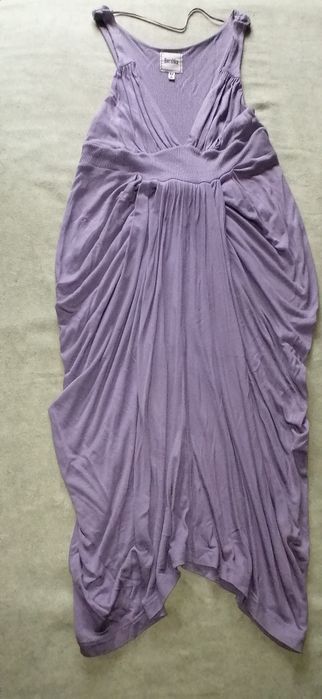Vestido lilás drapeado, muito confortável, Bershka, tamanho M.