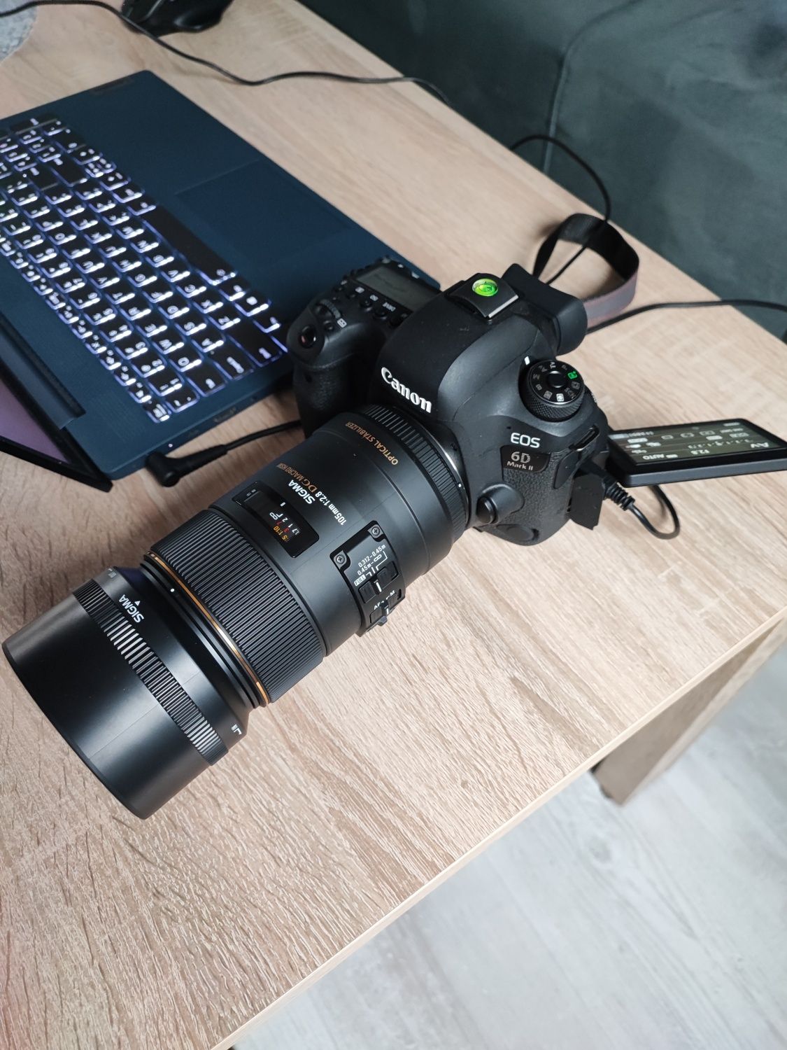 Sprzedam obiektyw Sigma 105 2.8 macro EF Canon