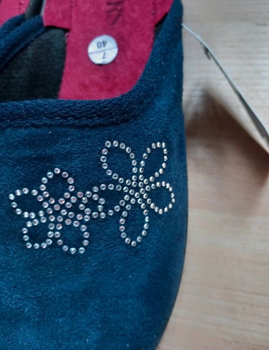 Kapcie damskie Pavers