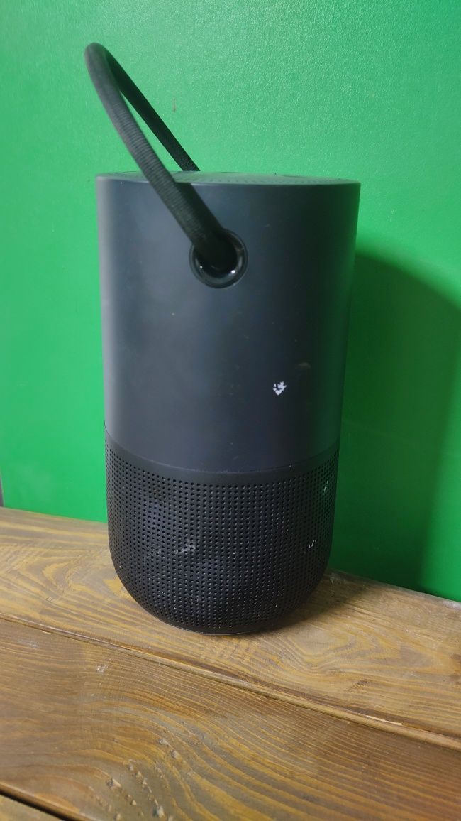 Смарт колонка Bose Portable Smart Speaker