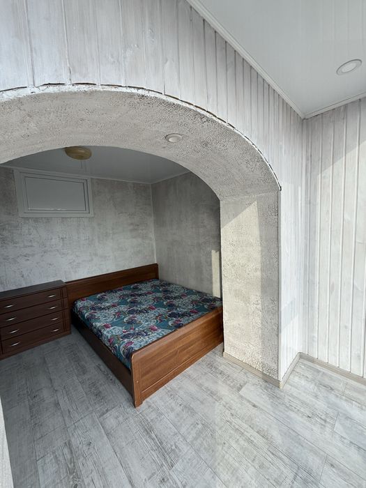 Продам 2-кімнатну квартиру-студію з євроремонтом Автовокзал Кривий Ріг