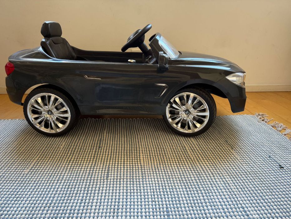 Carro eléctrico BMW