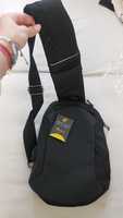 Funkcyjny plecak miejski na jedno ramię czarny z usb dużo kieszeni Rev
