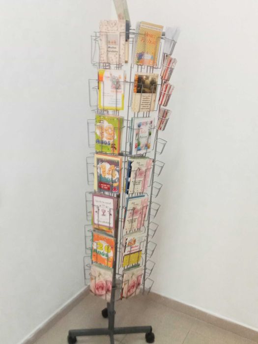 Expositor de postais