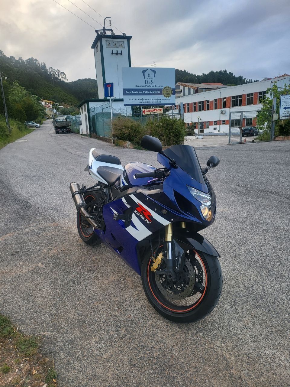 Suzuki gsxr 600  k 4