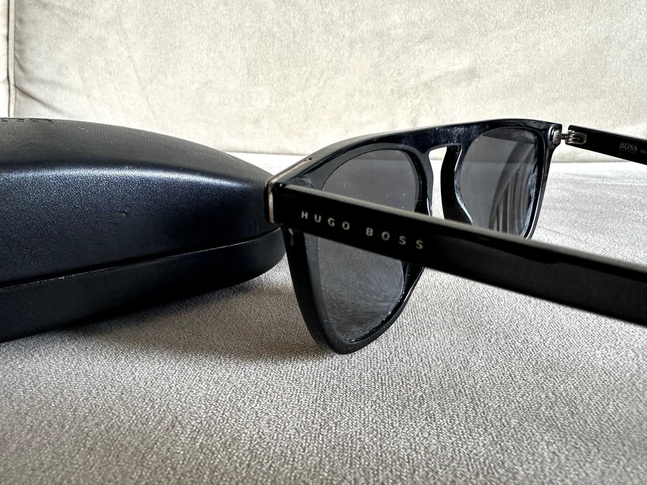 Óculos de Sol HUGO BOSS, muiuto bom estado