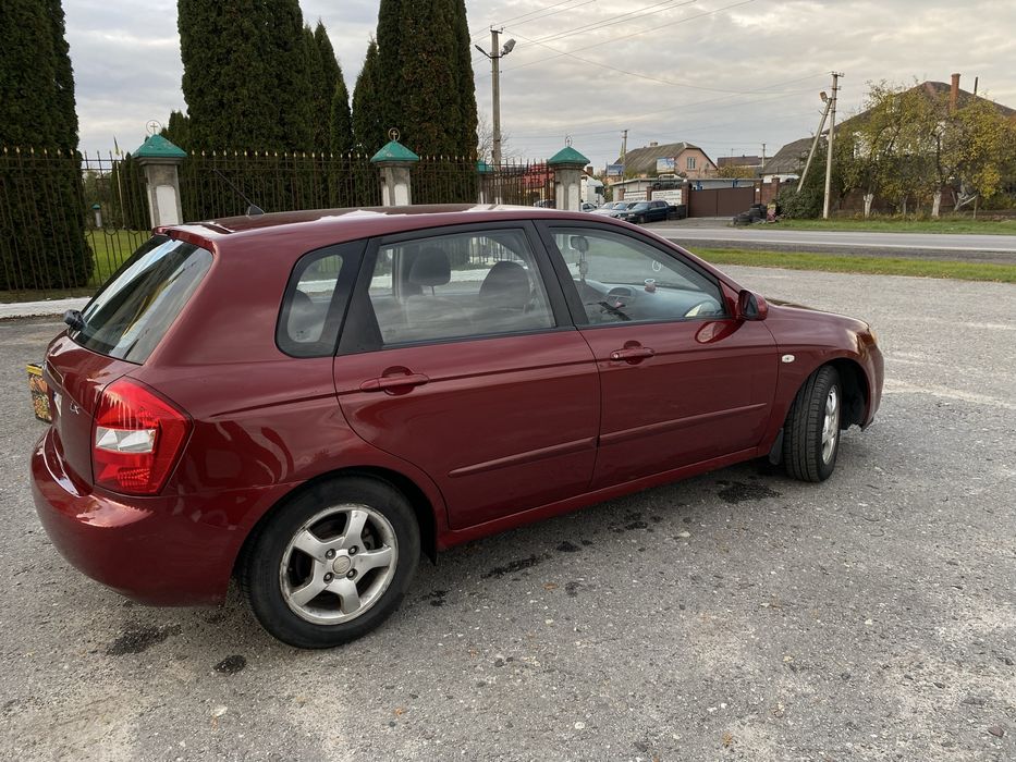 Kia Cerato 2006, 1.6 MT