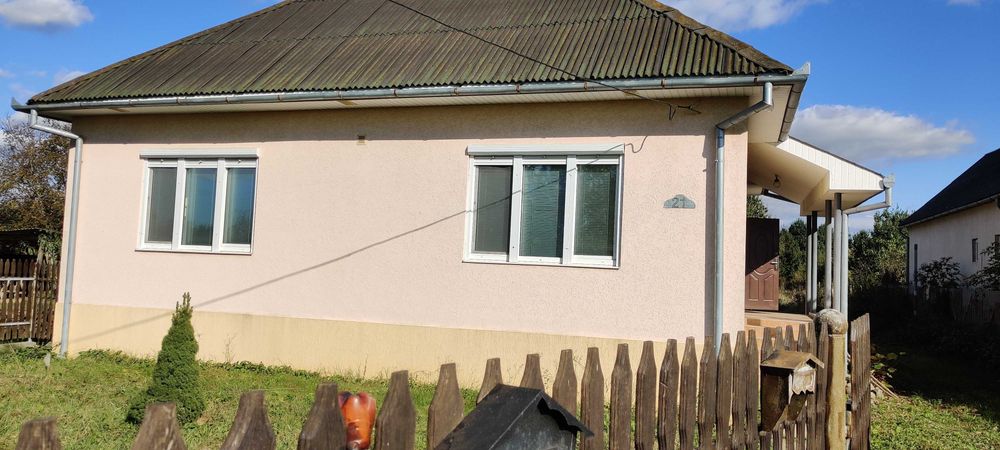 Большой дом, 4 комнаты+кухня, сад гараж. д. Чома, г. Берегово