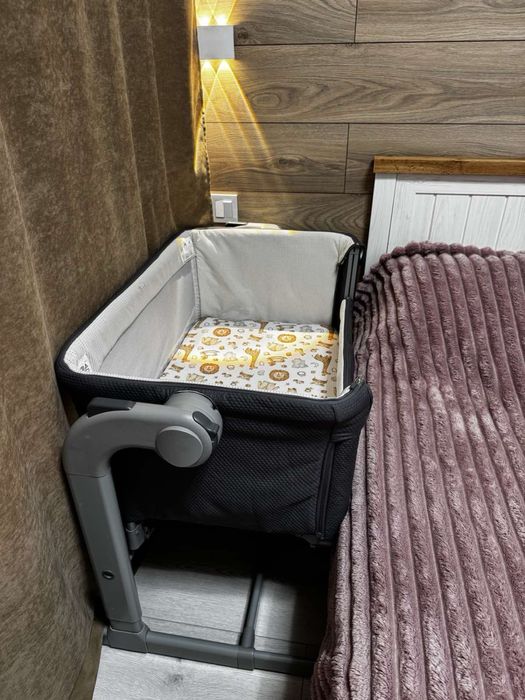 Приставная детская кроватка Chicco next to me