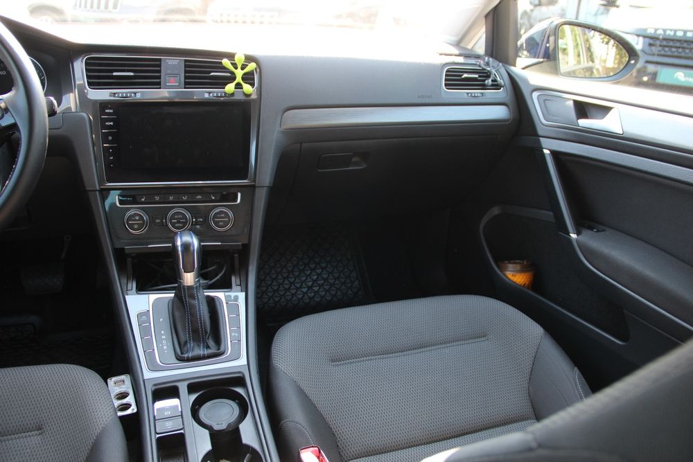 Volkswagen eGolf 2018 36квт