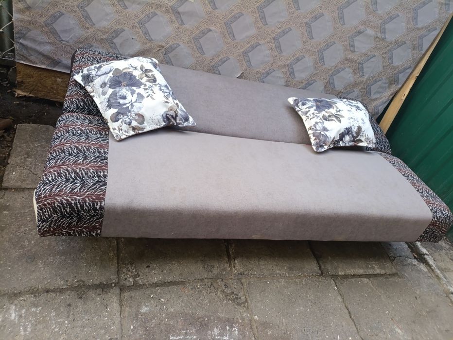 Диван кровать книжка