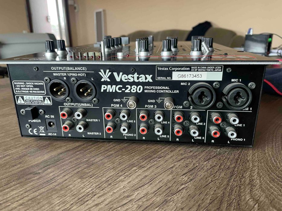Пульт Vestax PMC-280