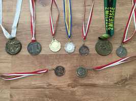 Stare medale sportowe lekkoatletyka 9 sztuk