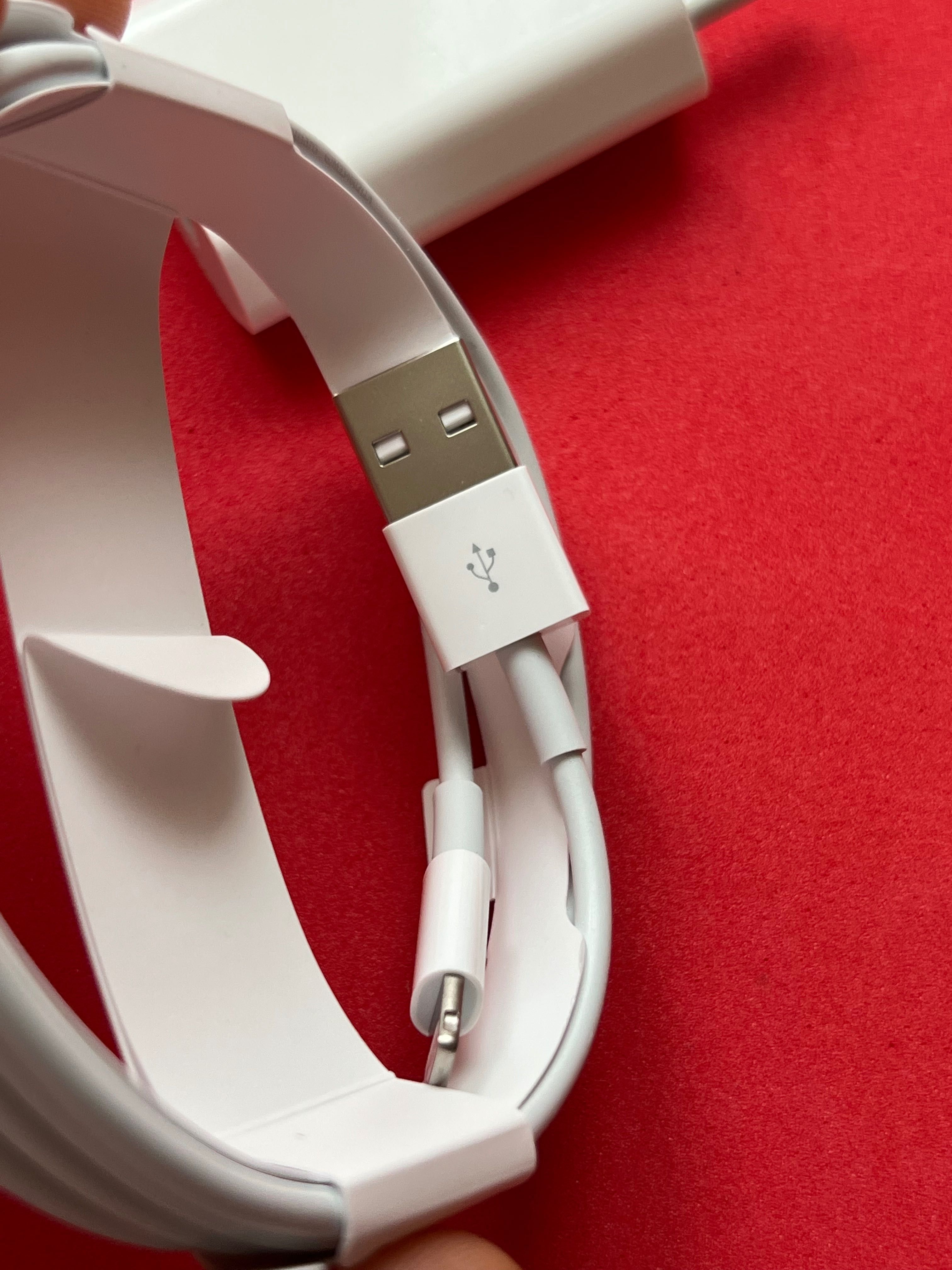 Нова оригінальна зарядка Apple 5w 1A A1400 Europe/lightning usb-a