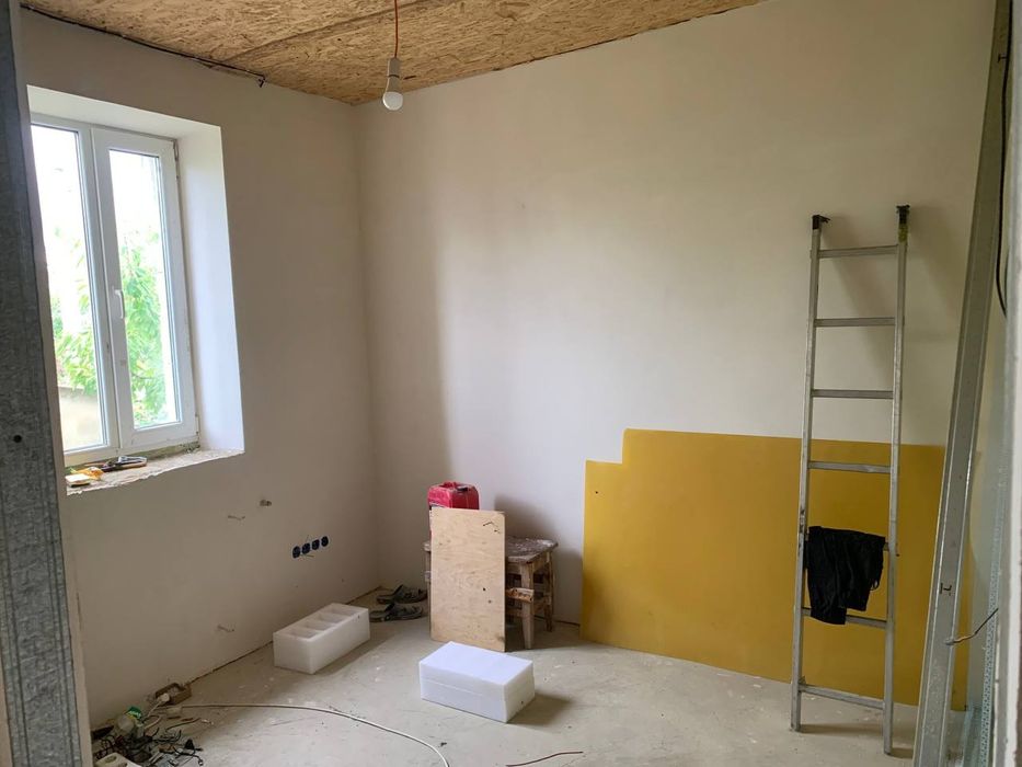 Вітаю, продаю будинок в місті Подільськ  вул яблунева 21 .