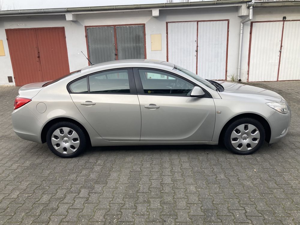 Opel Insignia 1.6 Benzyna Polski Salon 2009