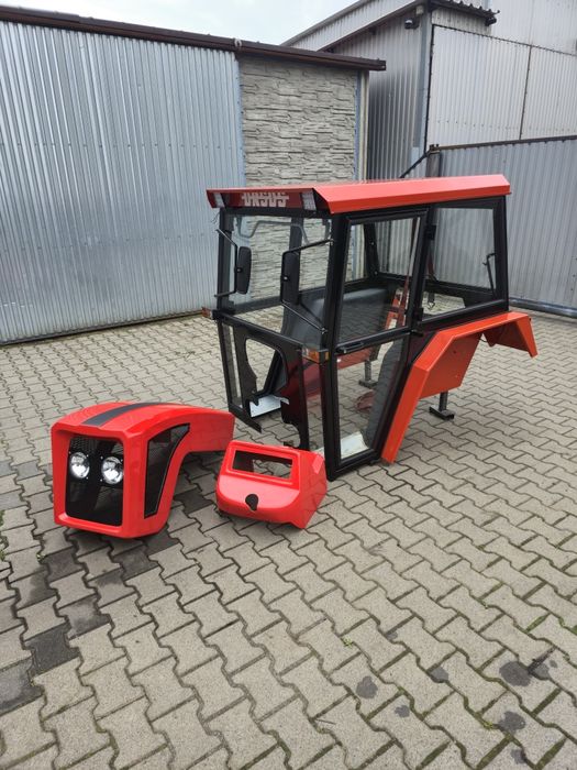 Kabina c360 c330 Maska c360 Kabina ciągnikowa C360 Nowość