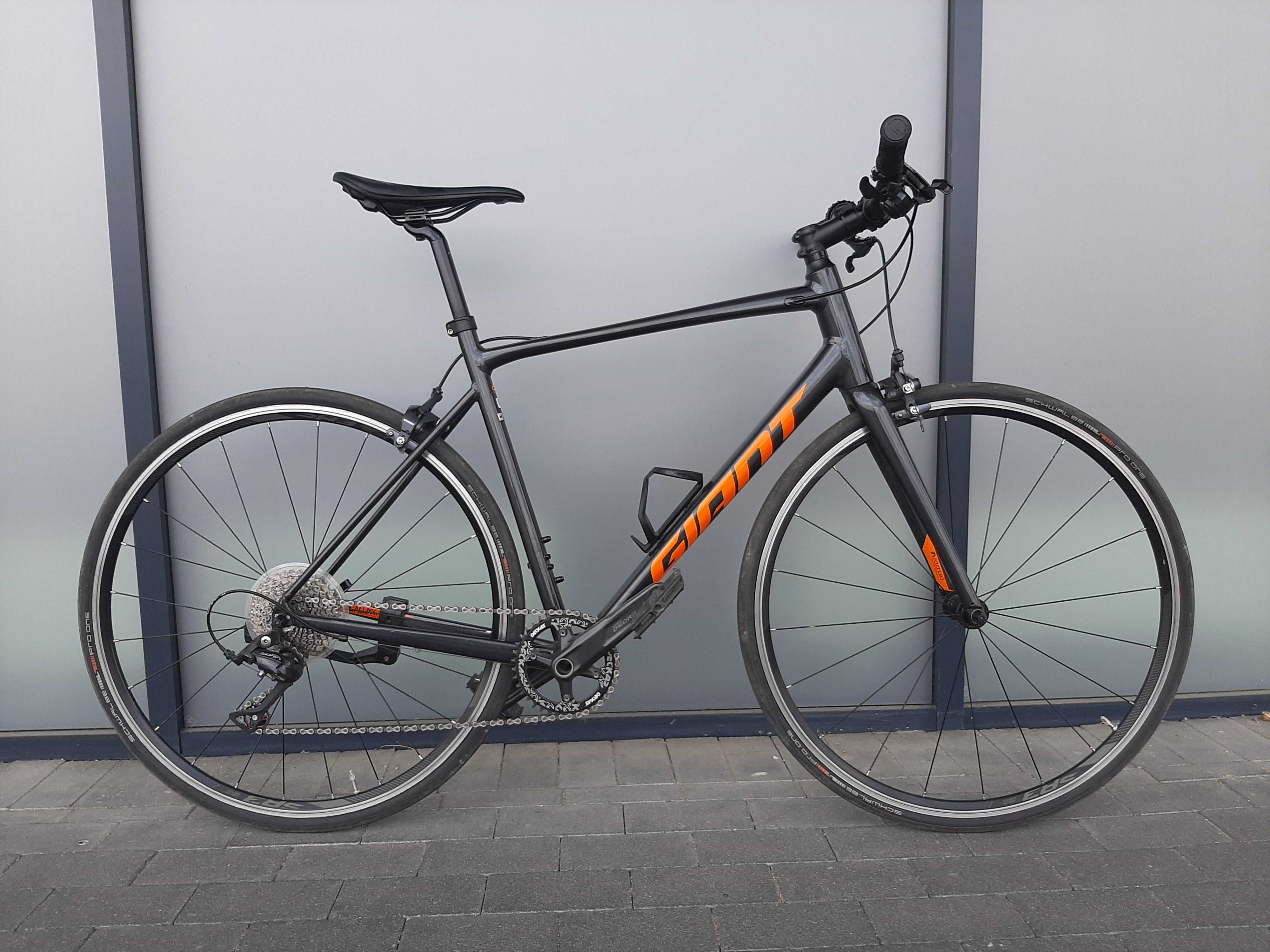Giant Contend 1 Ultegra Sora Prosta Kierownica 9,3kg rozm. M/L Bstok