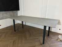 Dostepny od reki stol spiek kwarcowy Jadalnia lub taras stal