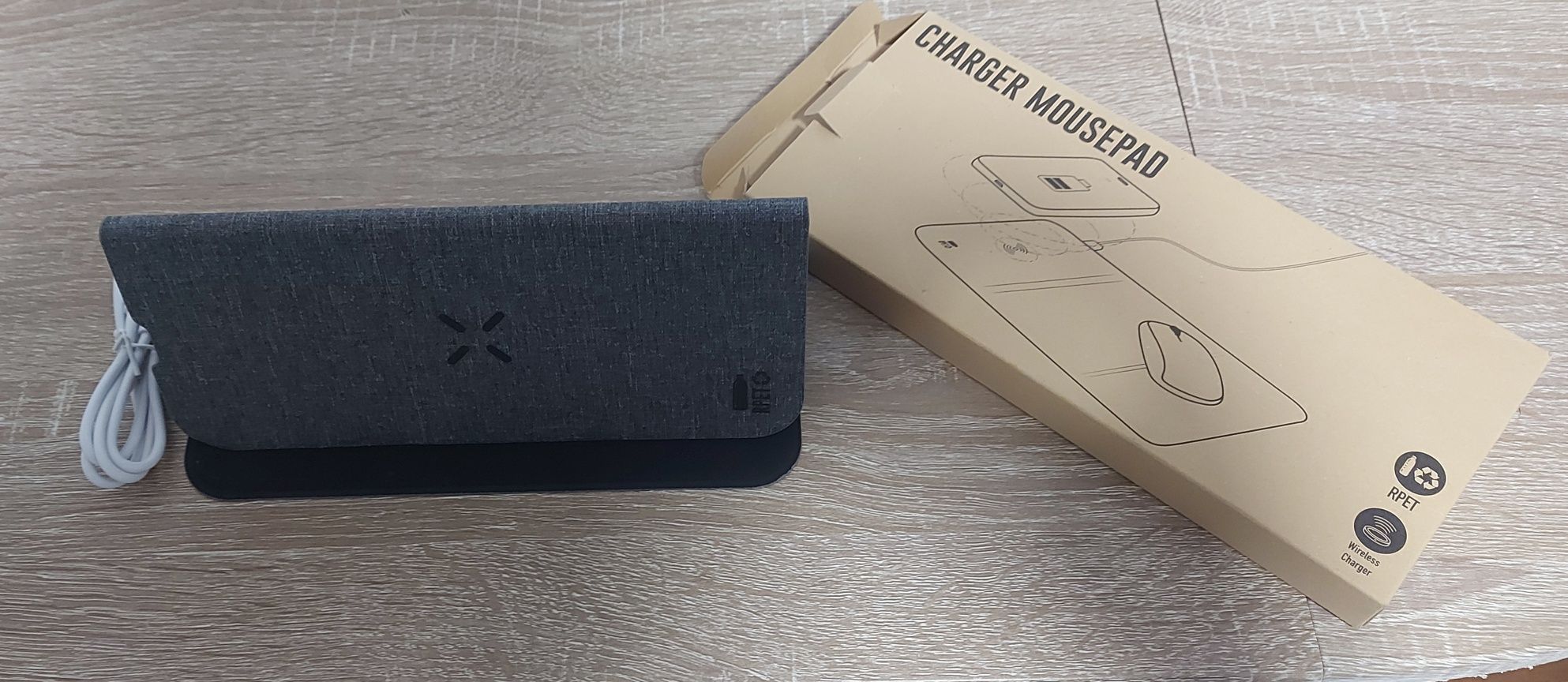 Mousepad charger Qi