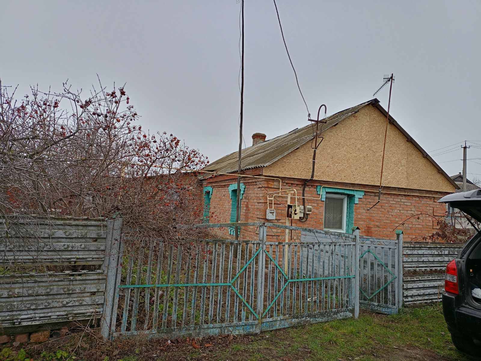 Продам будинок в центрі села